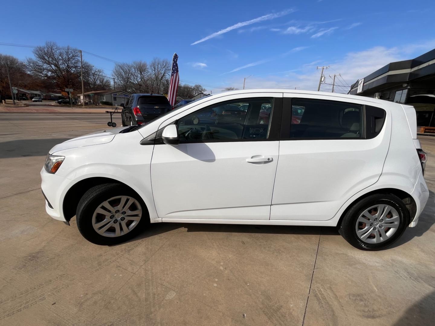 2017 WHITE CHEVROLET SONIC RS FL Auto Hatchback (1G1JG6SH9H4) with an 1.8L L4 DOHC 24V engine, 6A transmission, located at 8101 E. Skelly Dr., Tulsa, OK, 74129, (918) 592-3593, 36.121891, -95.888802 - Photo#1